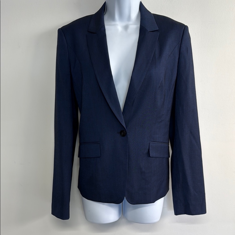 BOSS by Hugo Boss Navy Blazer Blazer, size 6